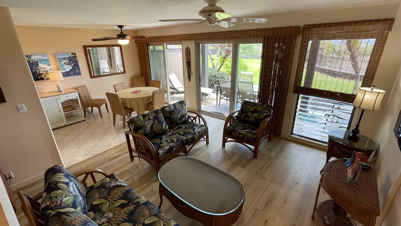Photo of Livingroom in Punaluu