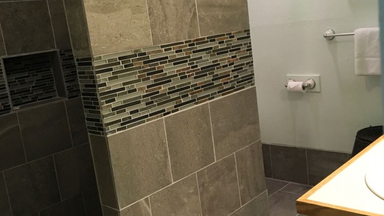 Photo of Bathroom in Punaluu
