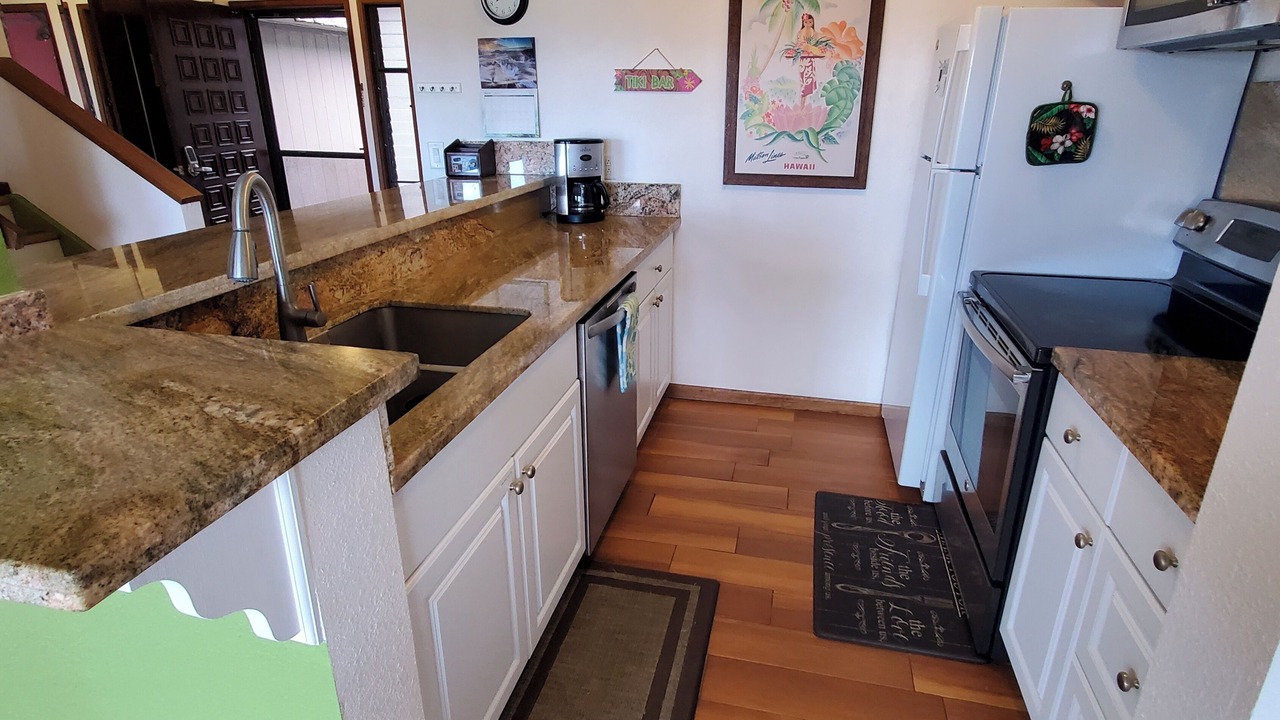 Photo of Kitchen in Punaluu