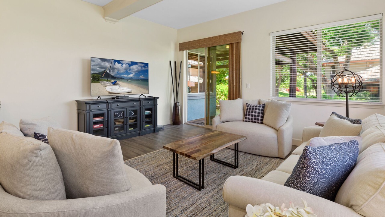 Photo of Livingroom in Kamuela