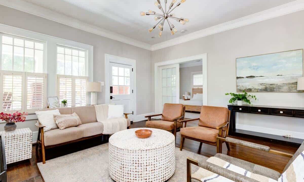 Photo of Livingroom in Charlotte