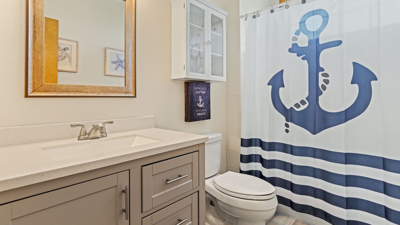 Photo of Bathroom in Manteo