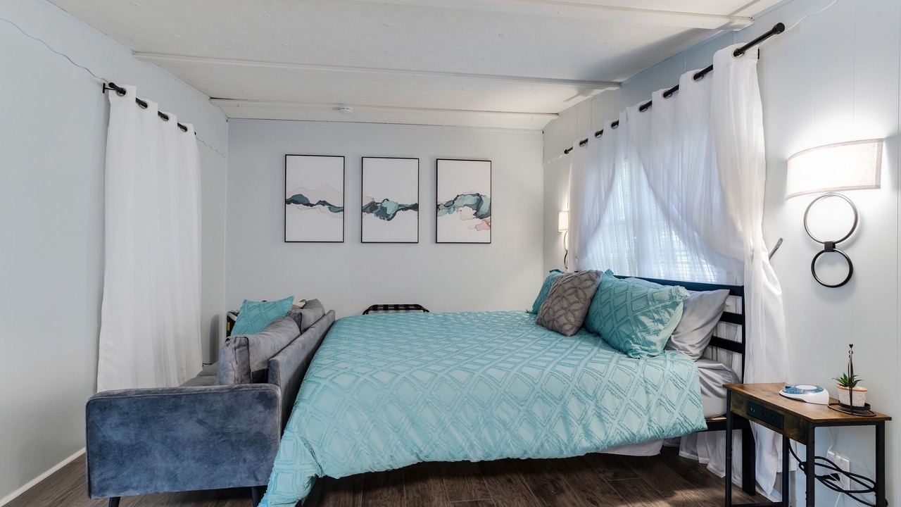 Photo of Bedroom in Townville