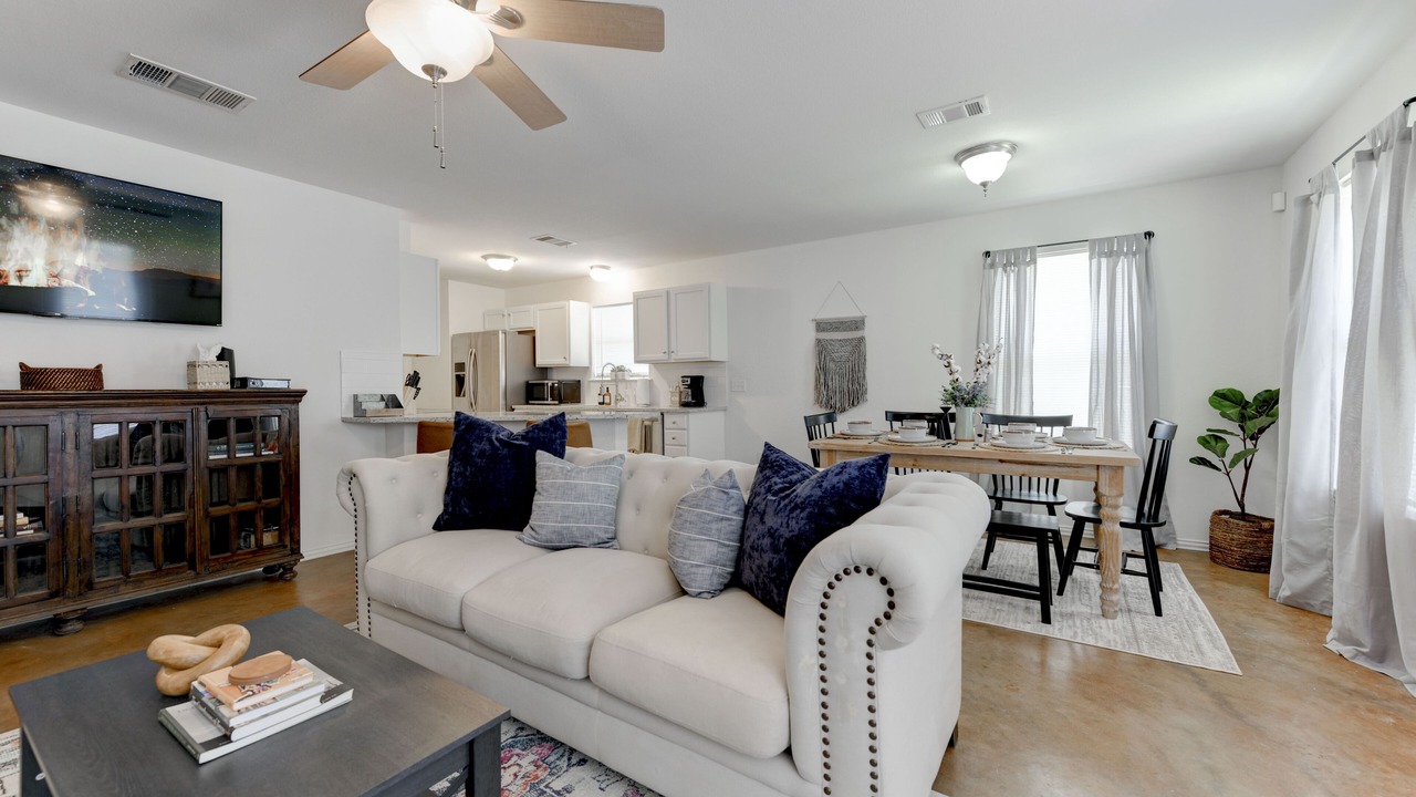 Photo of Livingroom in Round Rock