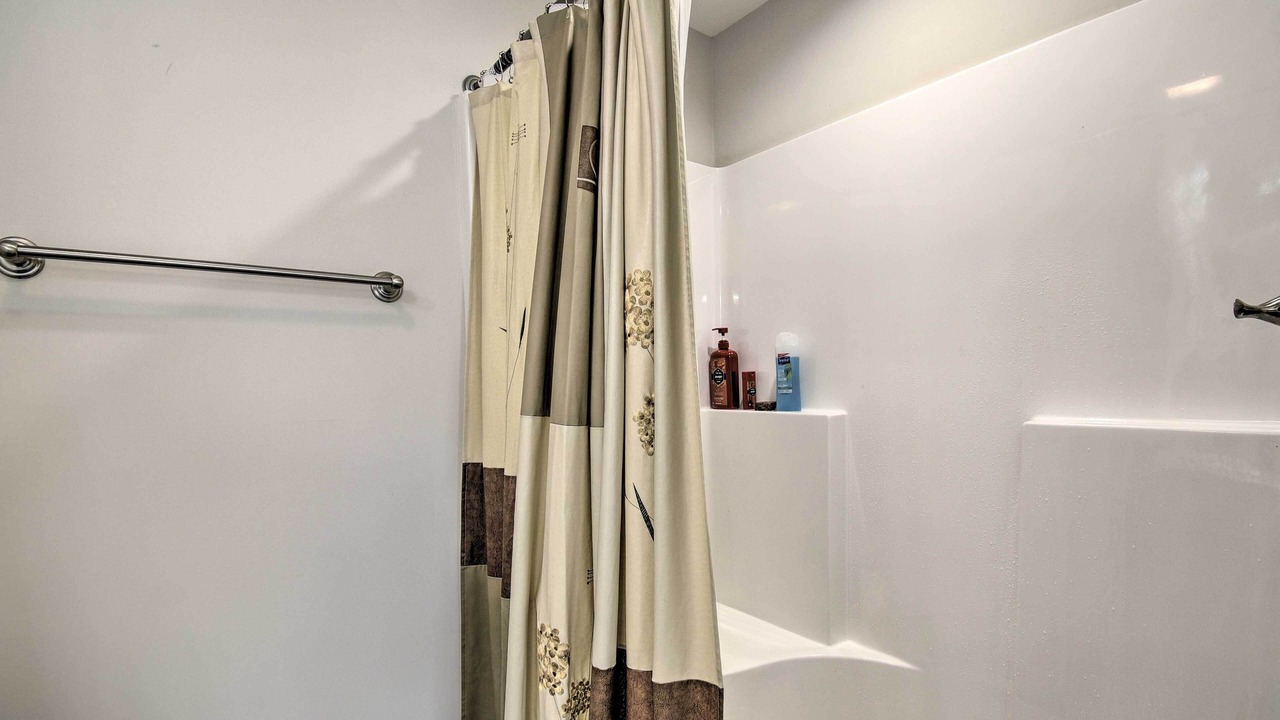 Photo of Bathroom in Loris