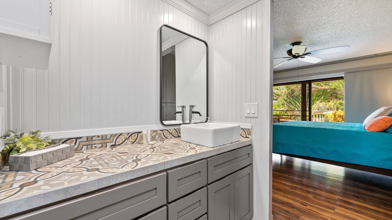 Photo of Bathroom in Maunaloa