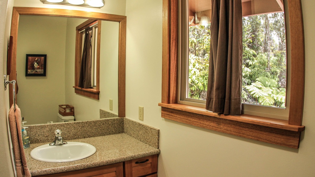 Photo of Bathroom in Volcano