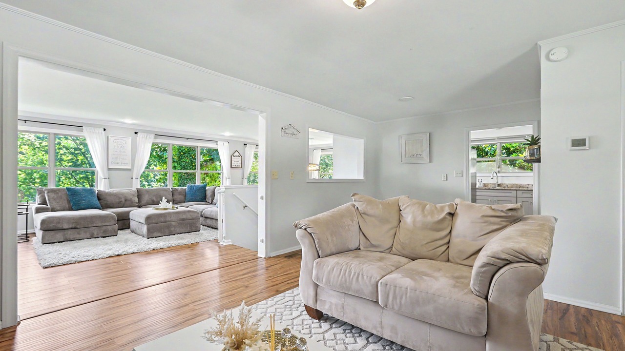 Photo of Livingroom in Flowery Branch