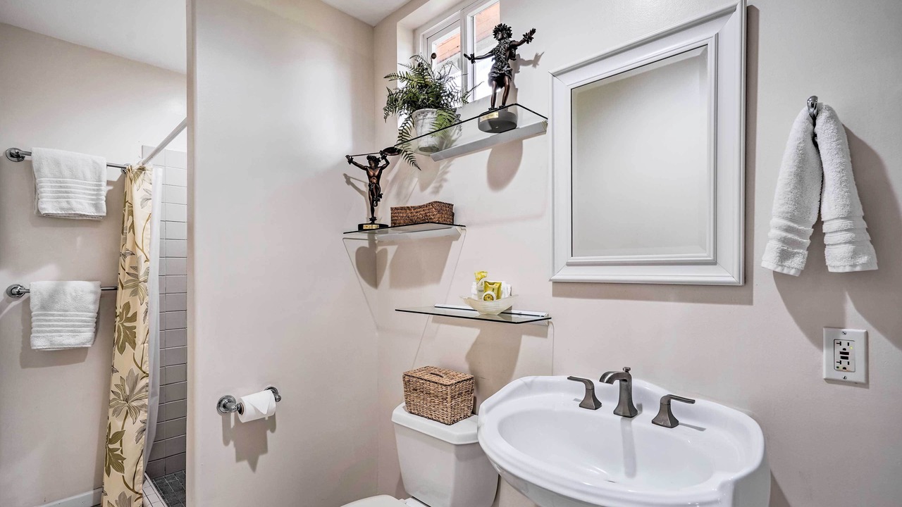 Photo of Bathroom in Coconut Grove