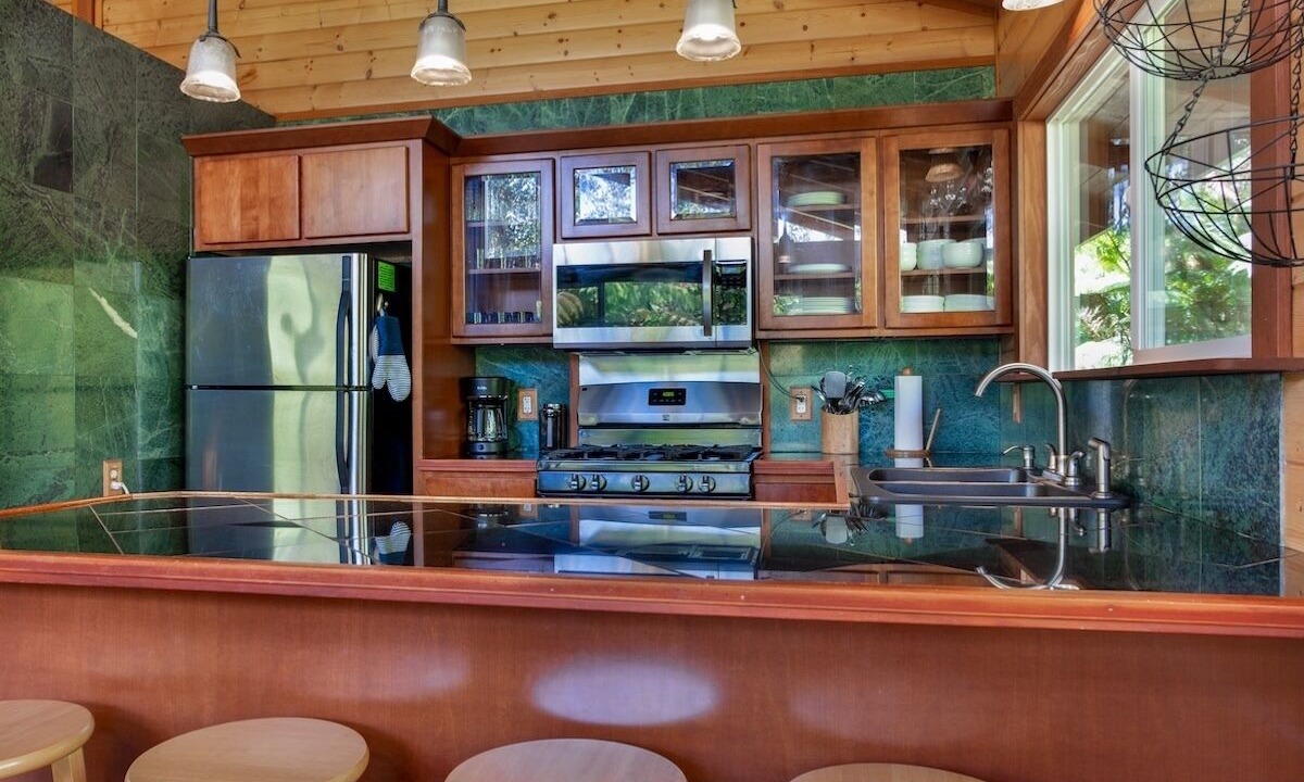 Photo of Kitchen in Volcano