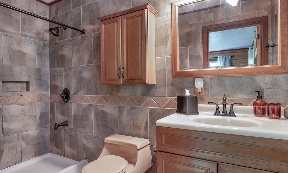 Photo of Bathroom in Volcano