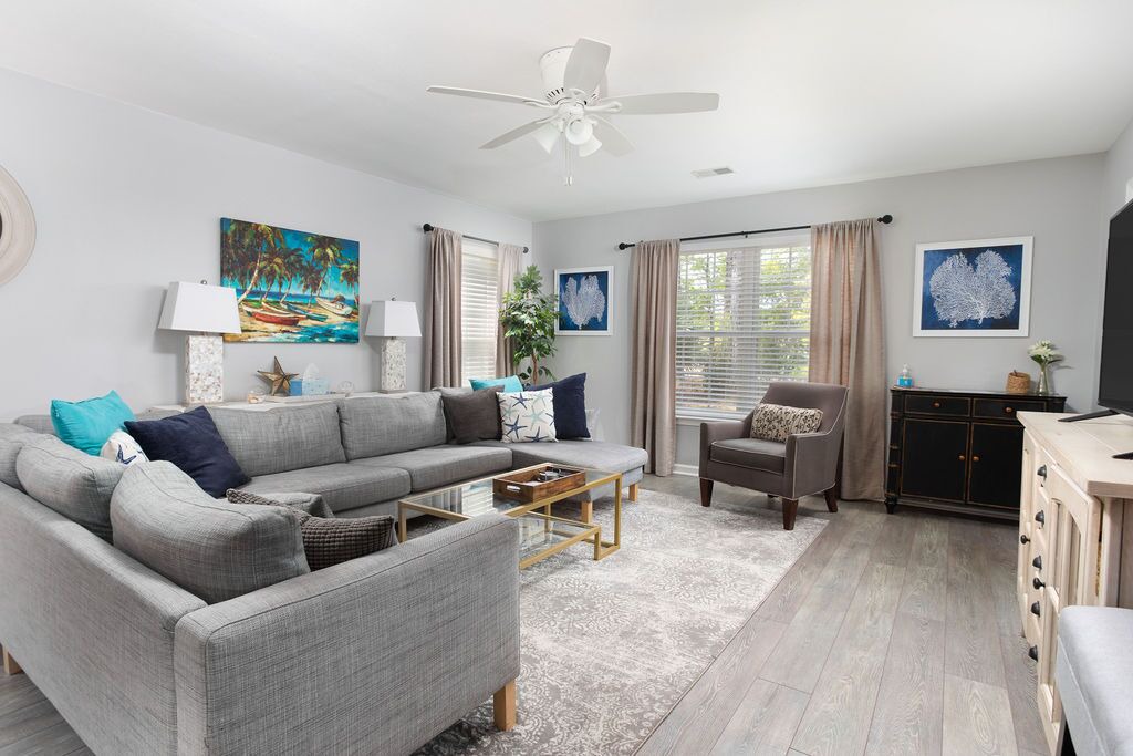 Photo of Livingroom in Pawleys Island