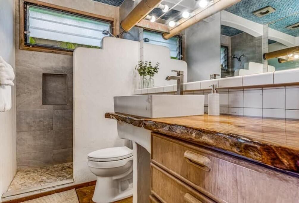 Photo of Bathroom in Kuau