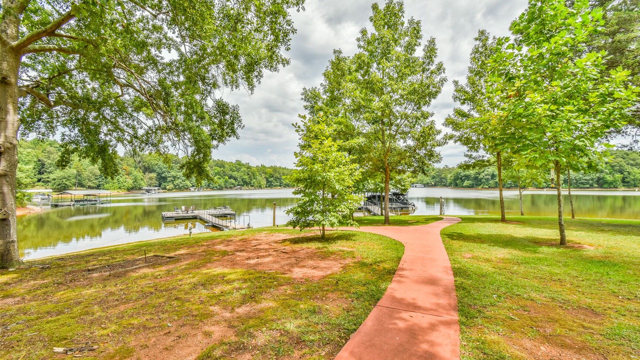 Photo of Outdoor in Hartwell