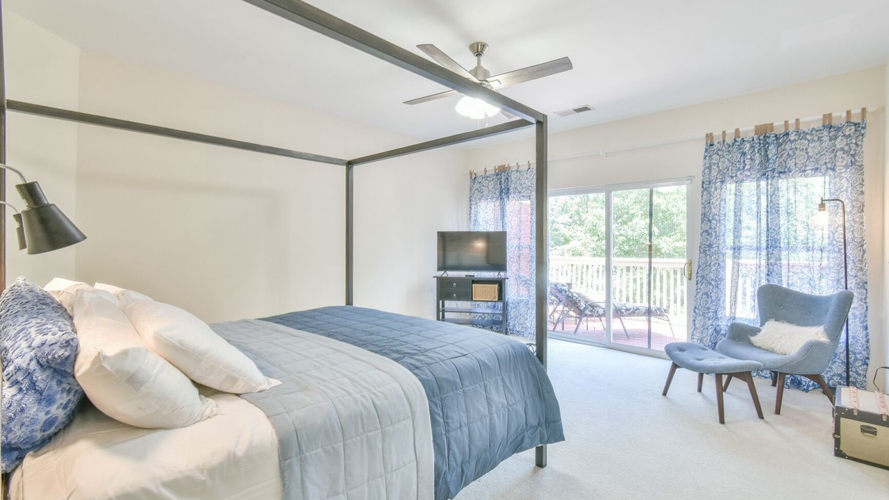 Photo of Bedroom in Hartwell