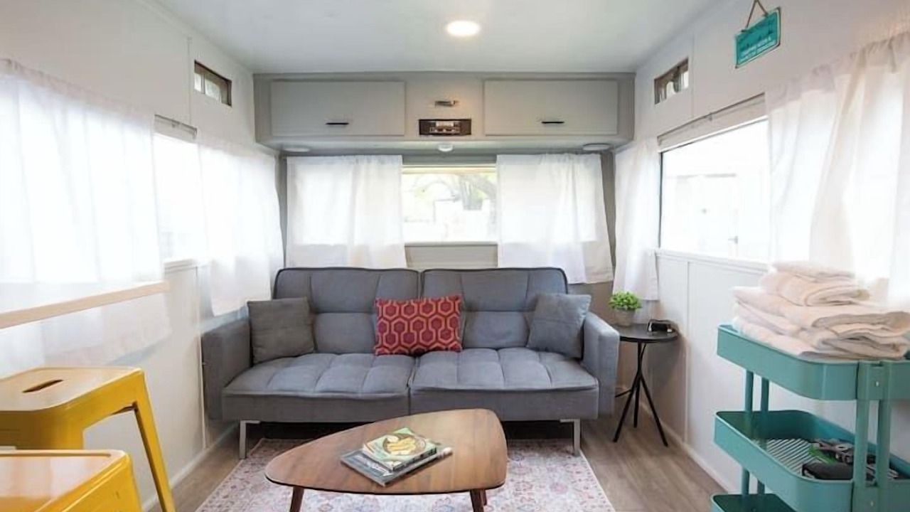 Photo of Livingroom in Franklin Park
