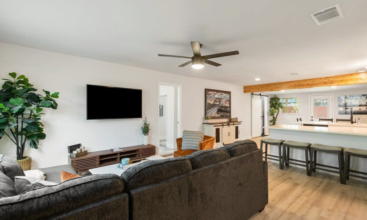 Photo of Livingroom in Franklin Park