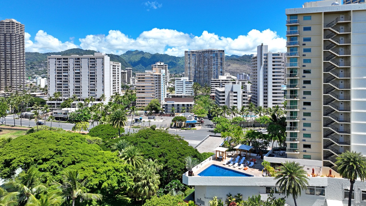 Photo of Outdoor in McCully - Moiliili