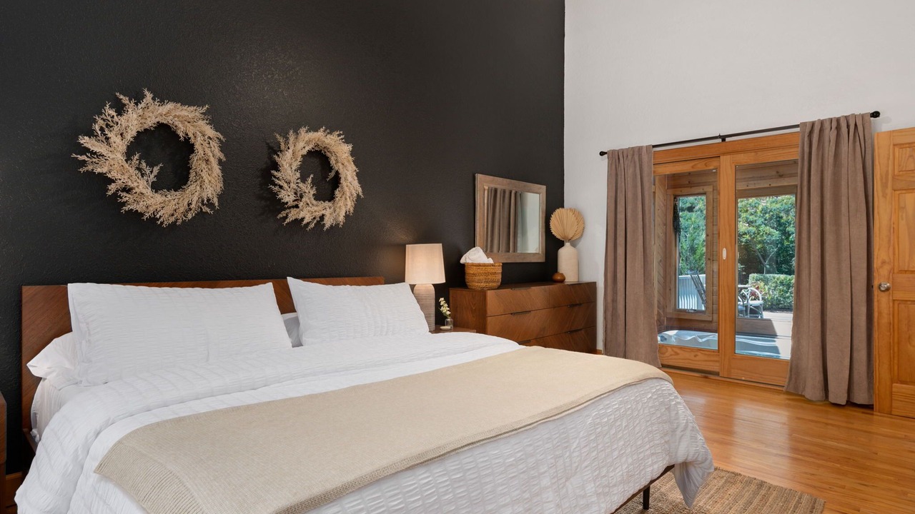 Photo of Bedroom in Powells Point