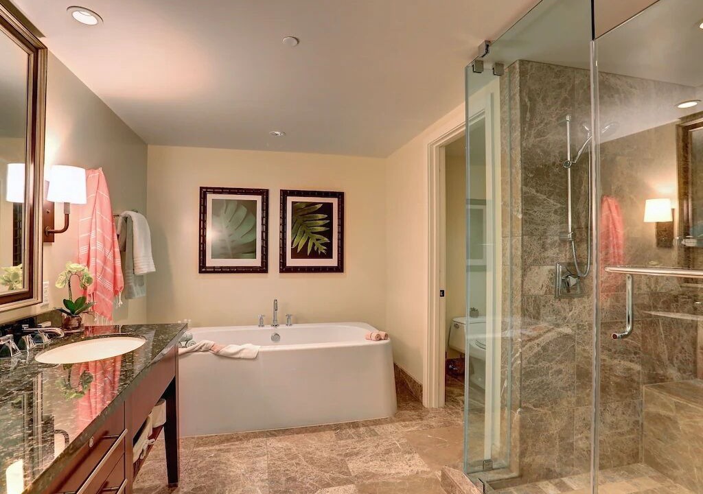 Photo of Bathroom in Honokowai