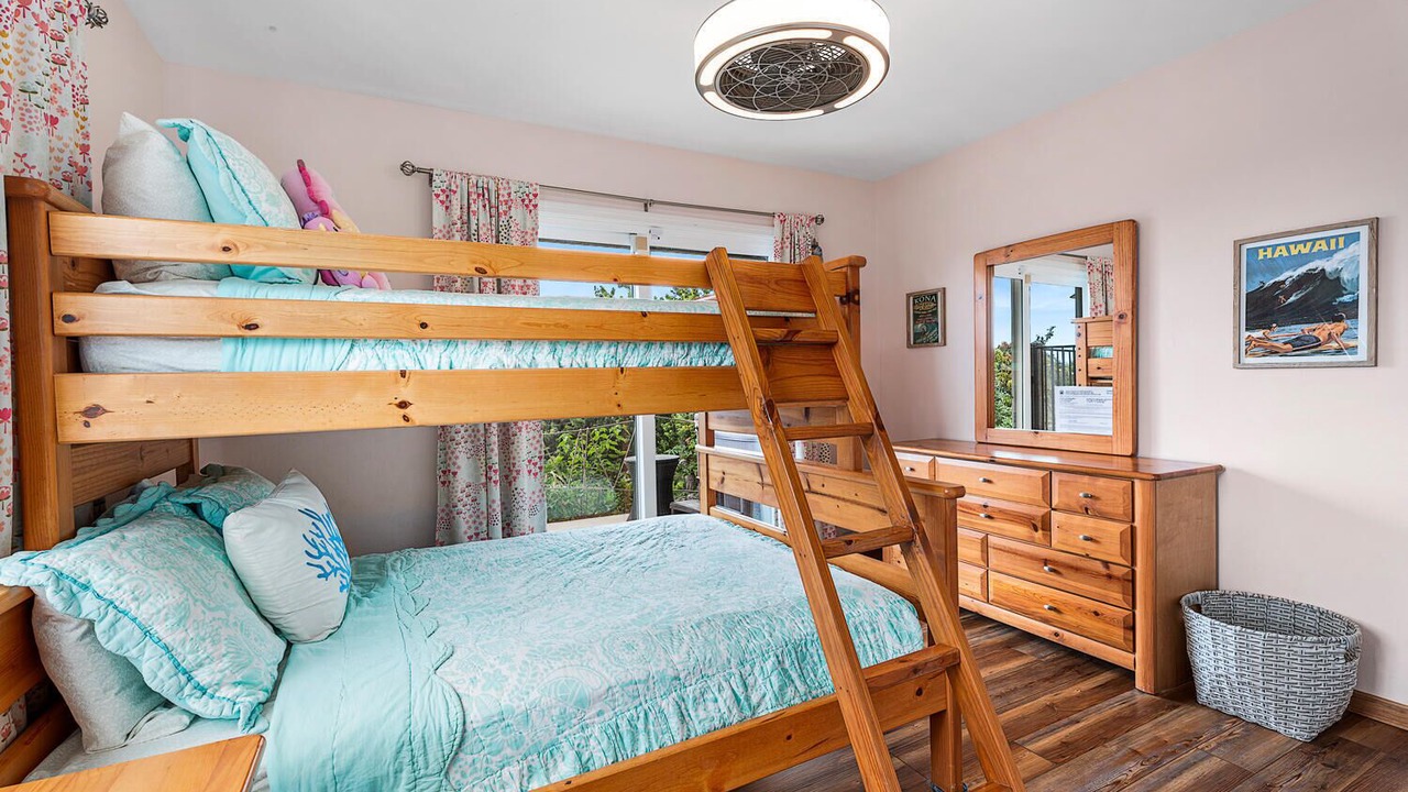 Photo of Bedroom in Kona Palisades