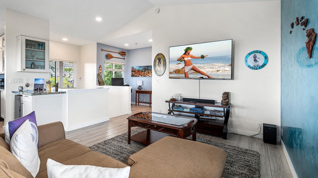 Photo of Livingroom in Kona Palisades