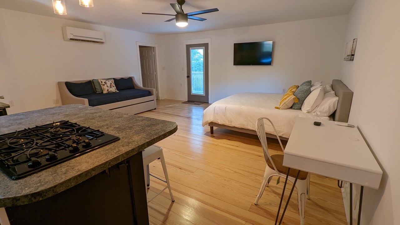 Photo of Bedroom in Riverland Terrace