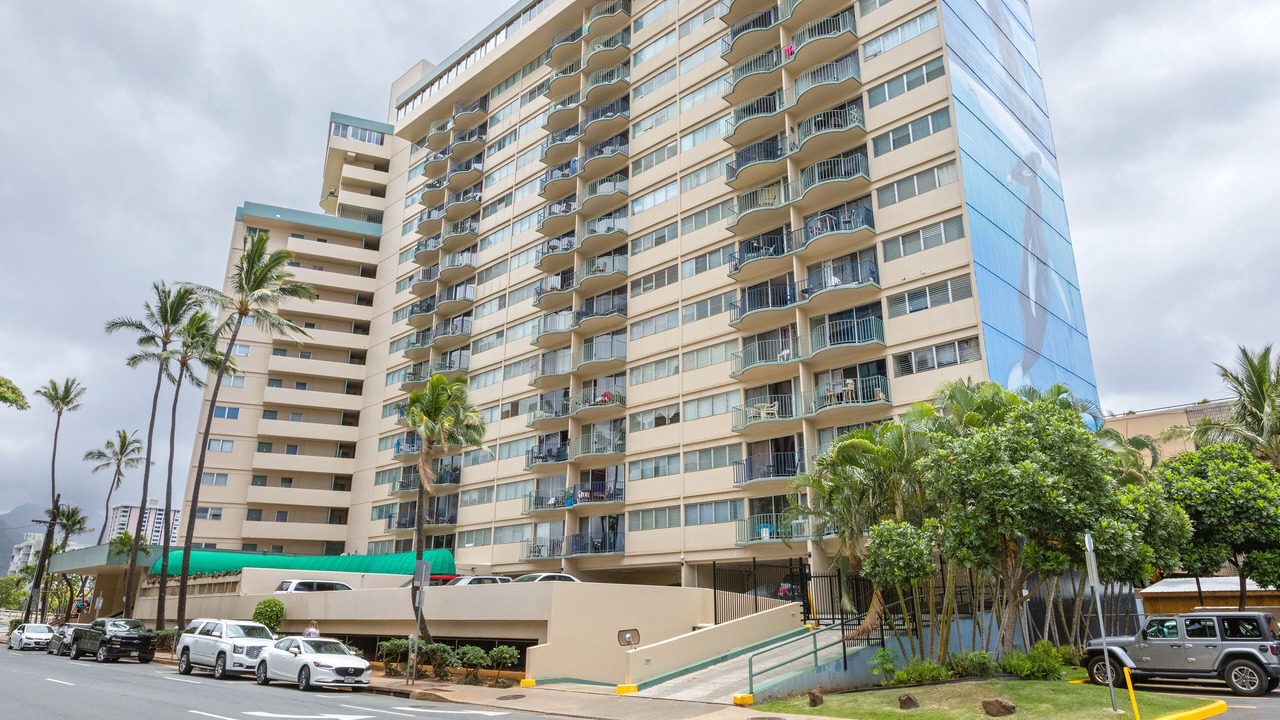 Photo of Outdoor in McCully - Moiliili