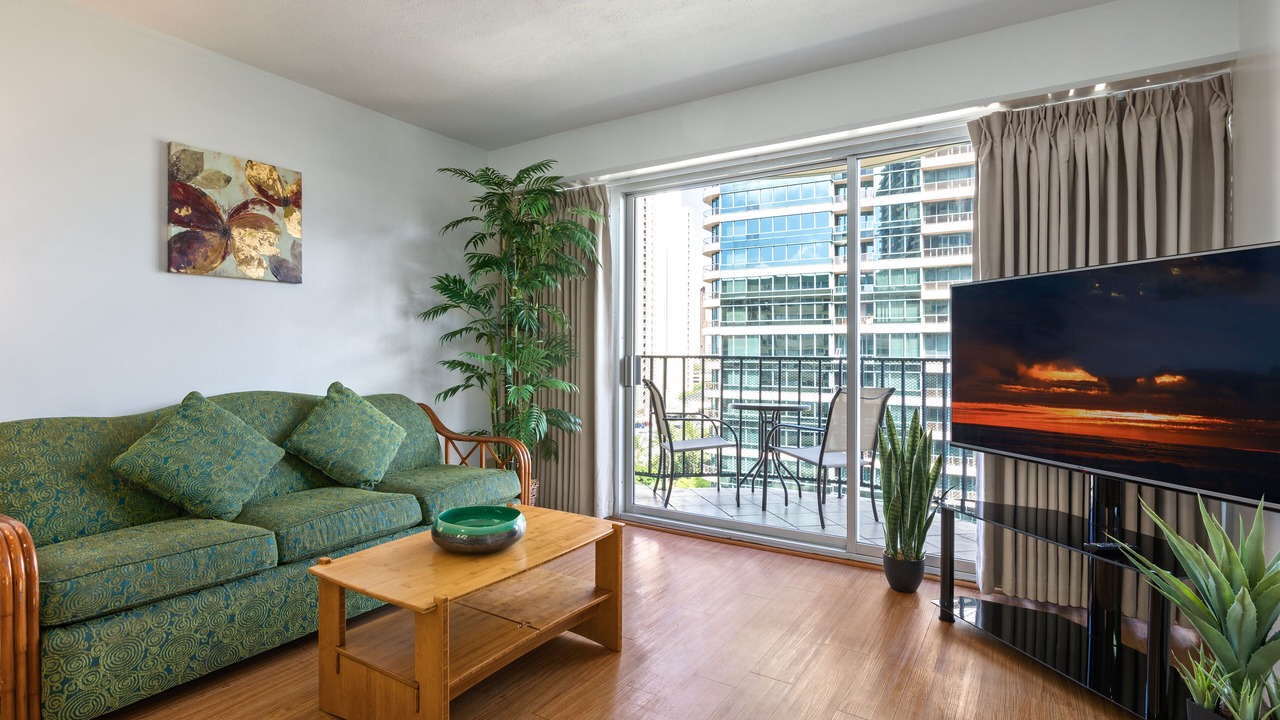Photo of Livingroom in McCully - Moiliili