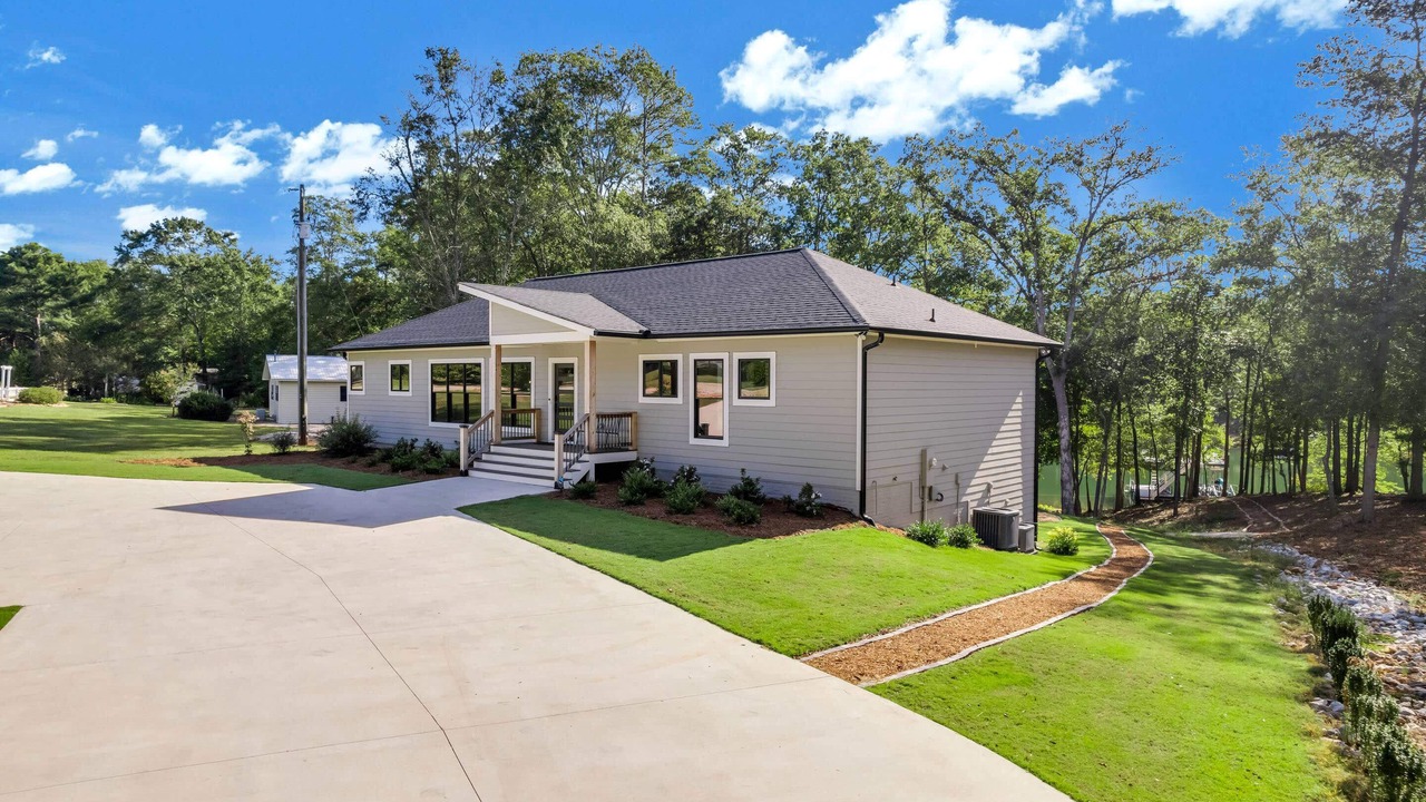 Photo of Outdoor in Hartwell