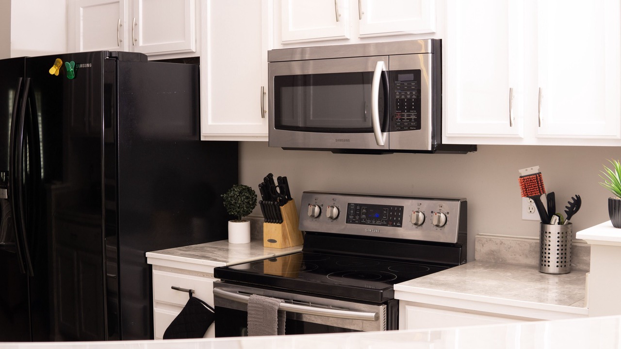 Photo of Kitchen in Davis Lake - Eastfield