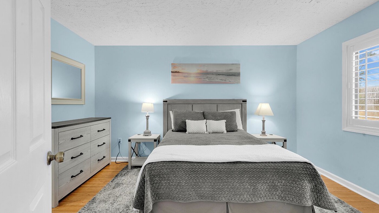 Photo of Bedroom in Little River