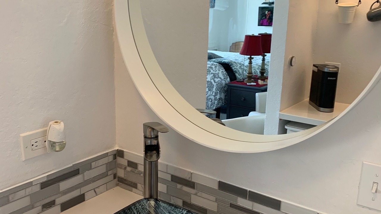 Photo of Bathroom in Waikiki