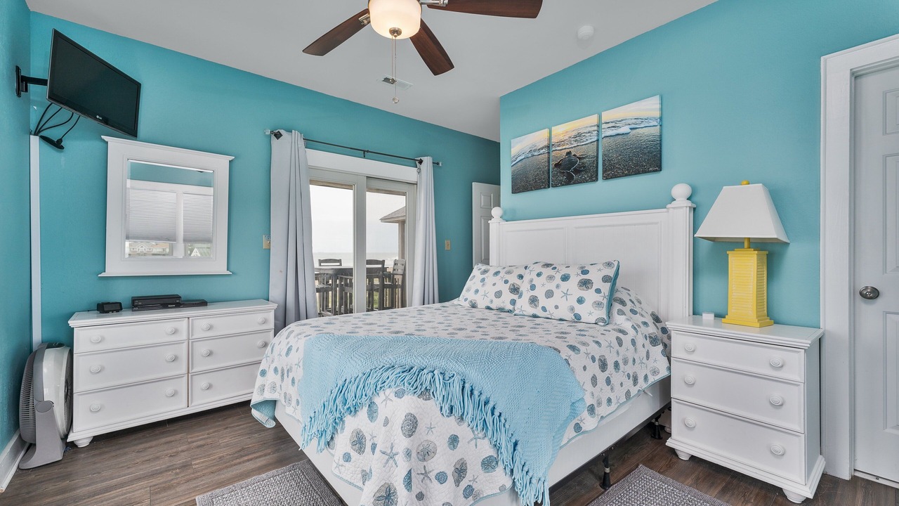 Photo of Bedroom in Avon