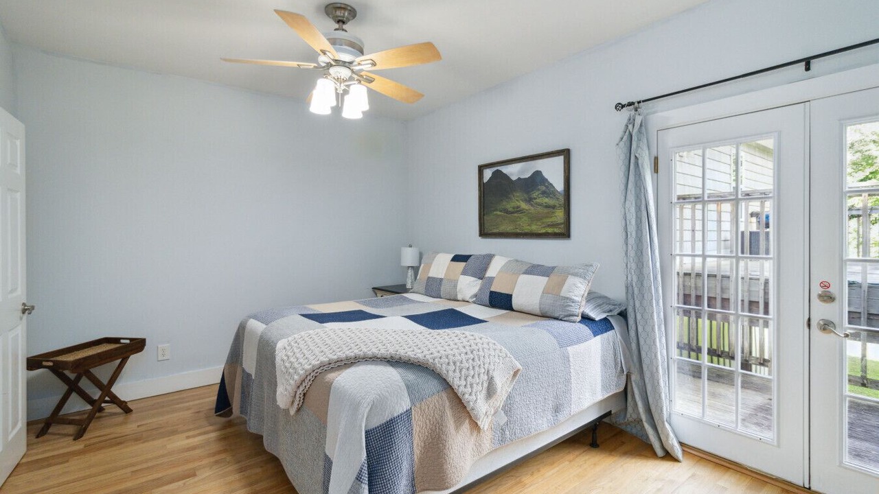 Photo of Bedroom in Suwanee