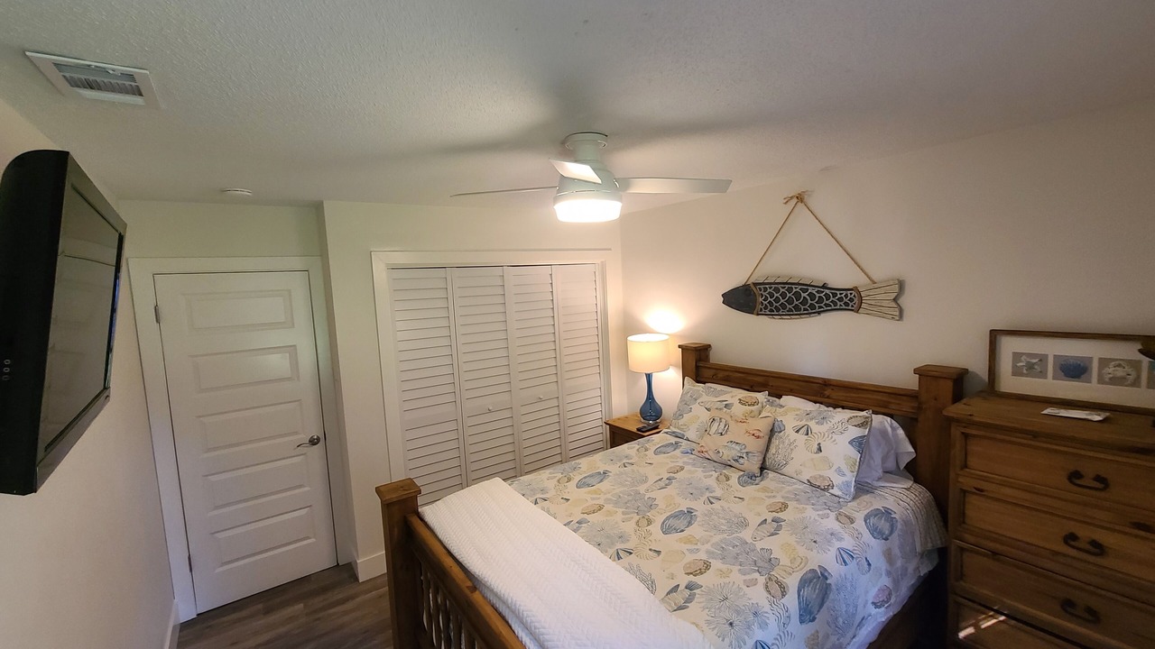 Photo of Bedroom in Whitemarsh Island