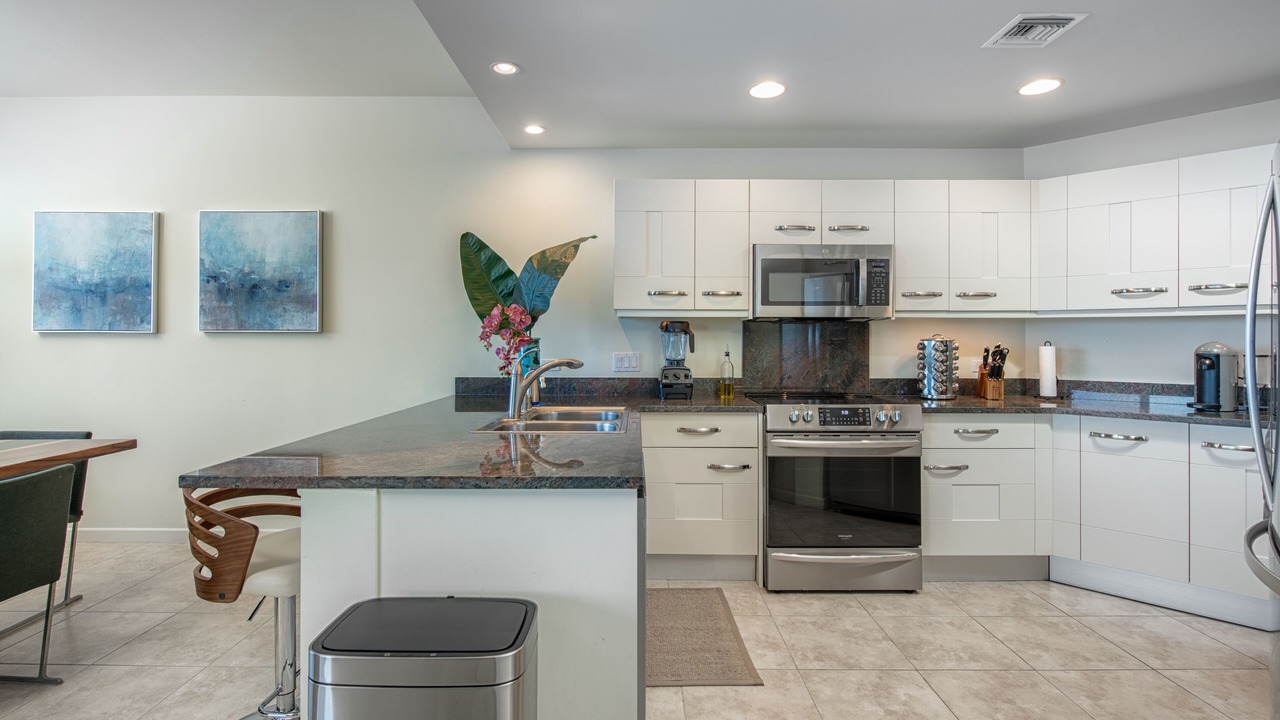 Photo of Kitchen in Kona Palisades