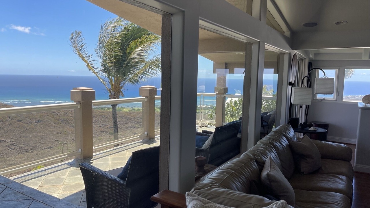Photo of Livingroom in Kahala