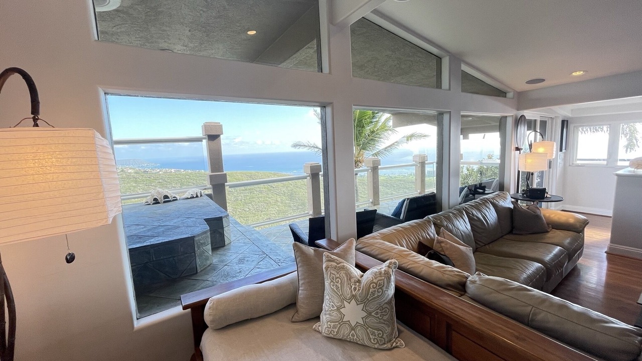 Photo of Livingroom in Kahala