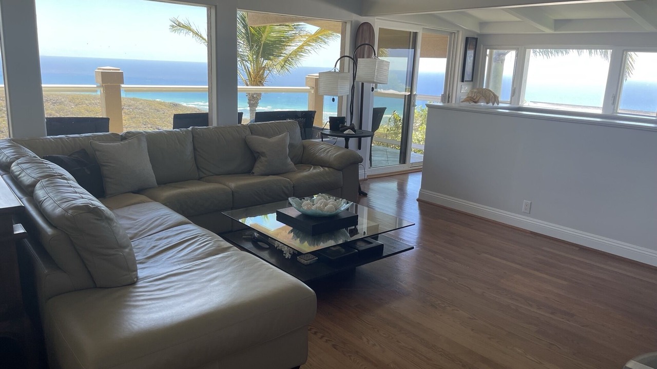 Photo of Livingroom in Kahala