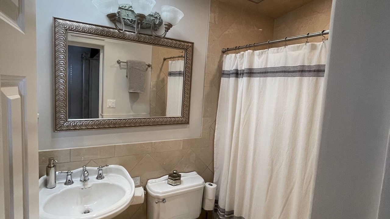 Photo of Bathroom in Kahala