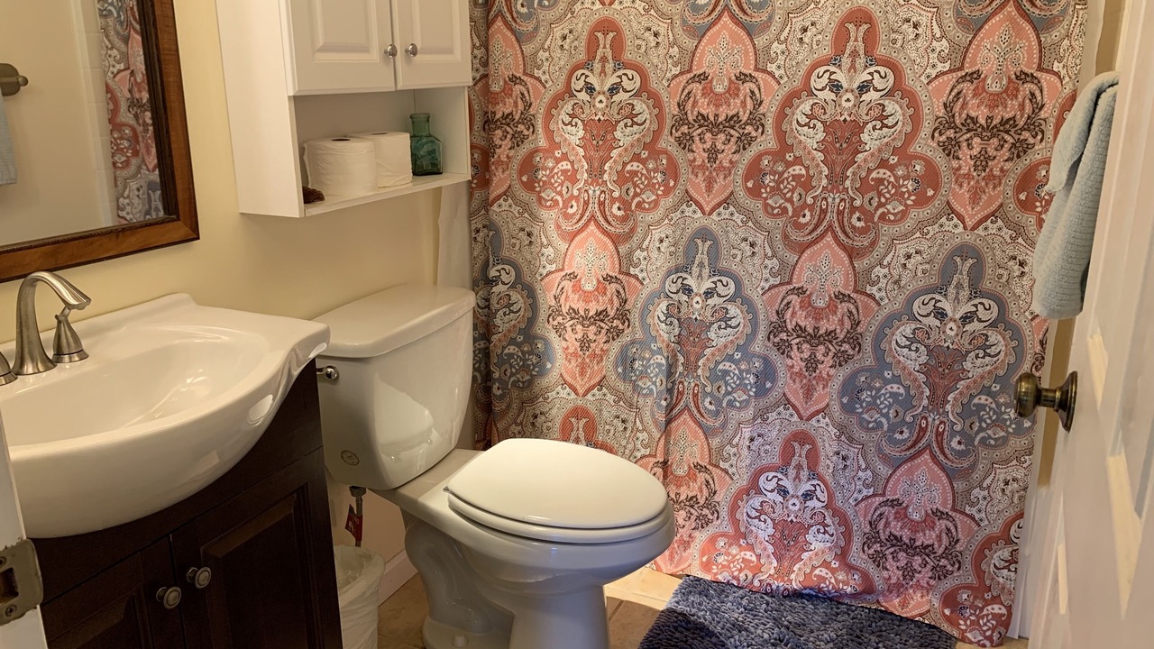 Photo of Bathroom in Keaau
