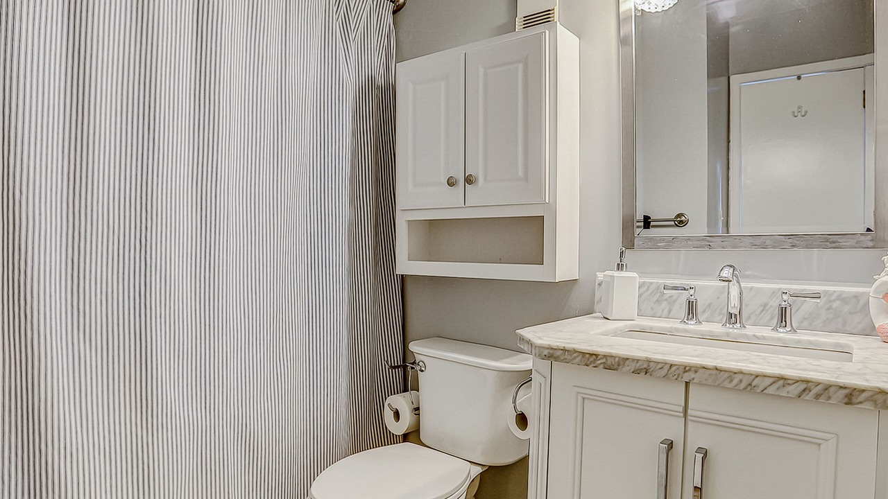 Photo of Bathroom in Palmetto Dunes