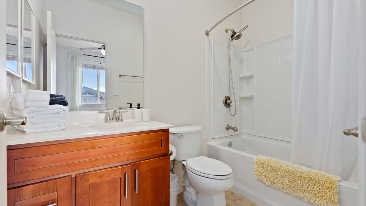Photo of Bathroom in Kalaeloa