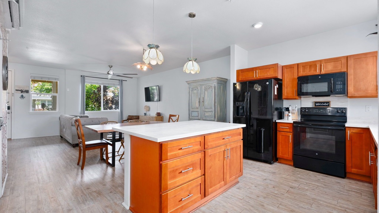 Photo of Kitchen in Kalaeloa