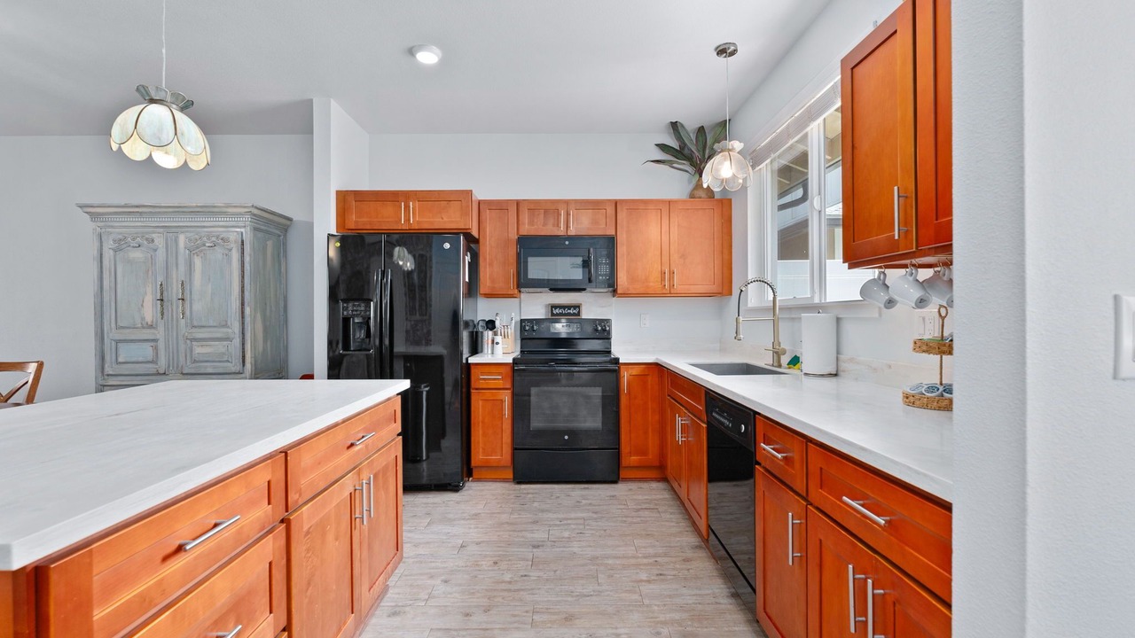 Photo of Kitchen in Kalaeloa