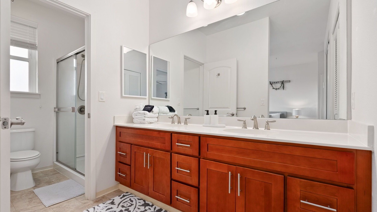 Photo of Bathroom in Kalaeloa