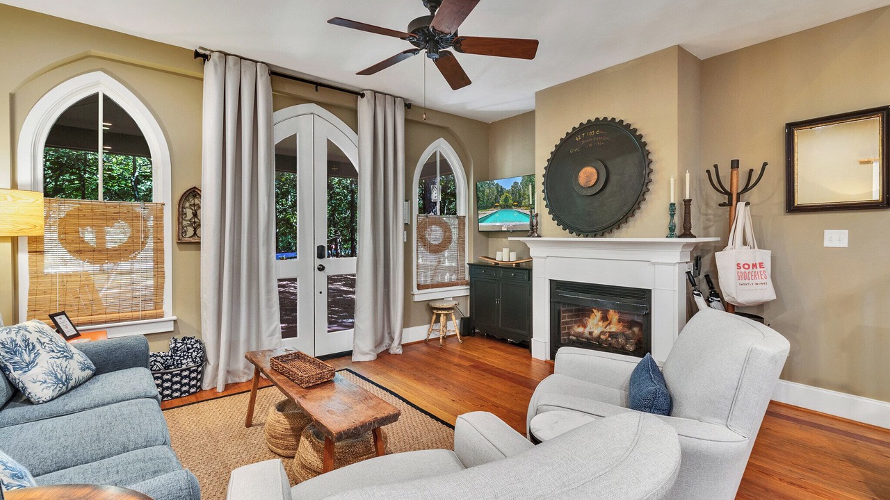 Photo of Livingroom in Irvington