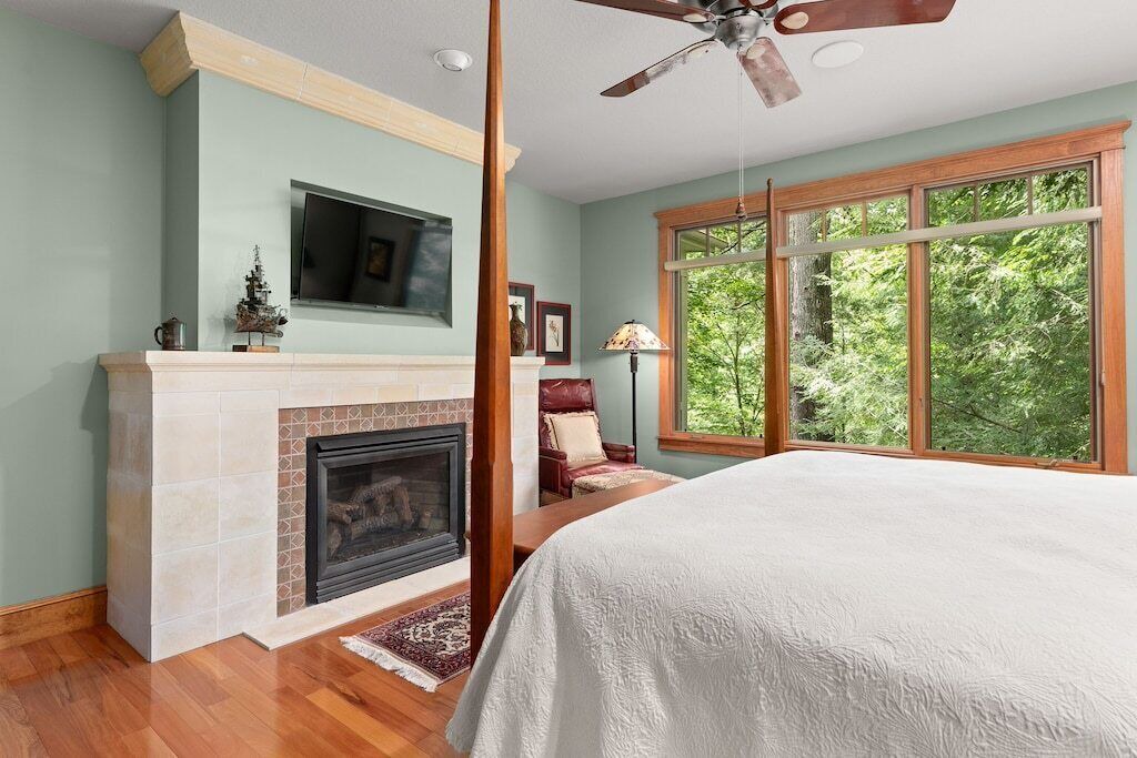 Photo of Livingroom in Lake Lure