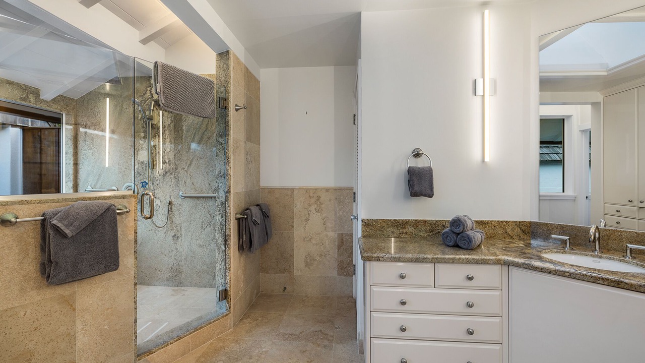 Photo of Bathroom in Kalama Tract